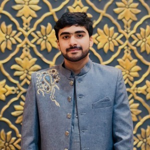 Faizan Shafqat Headshot-1